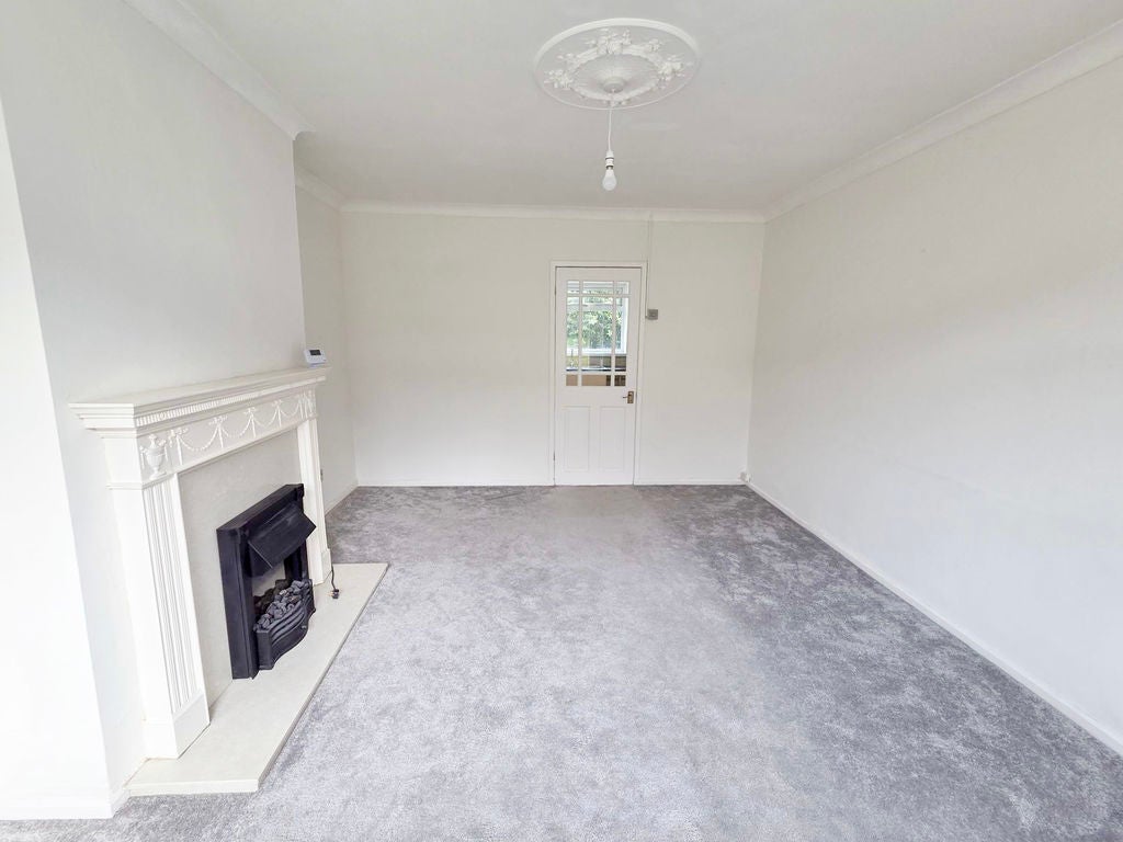 House Heol Pwllypant in Llanbradach and Pwllypant
