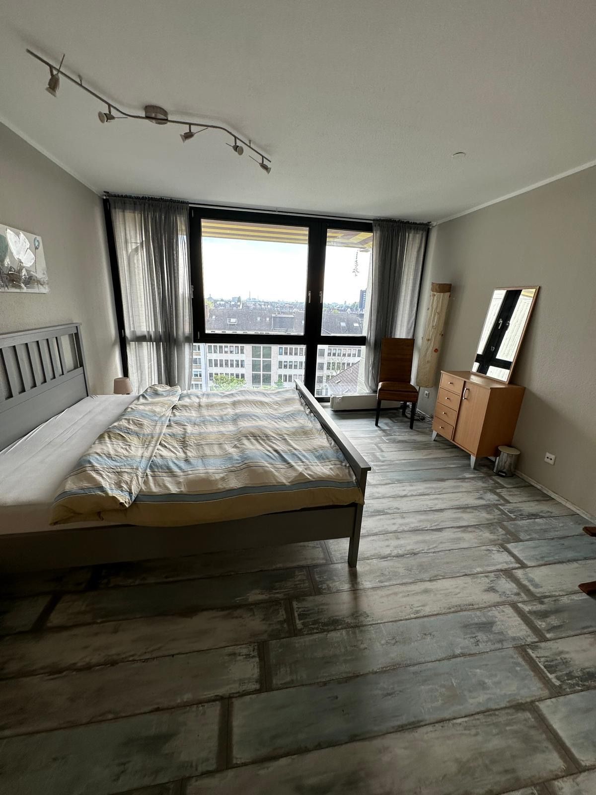 Wohnung Glockenstraße in Düsseldorf