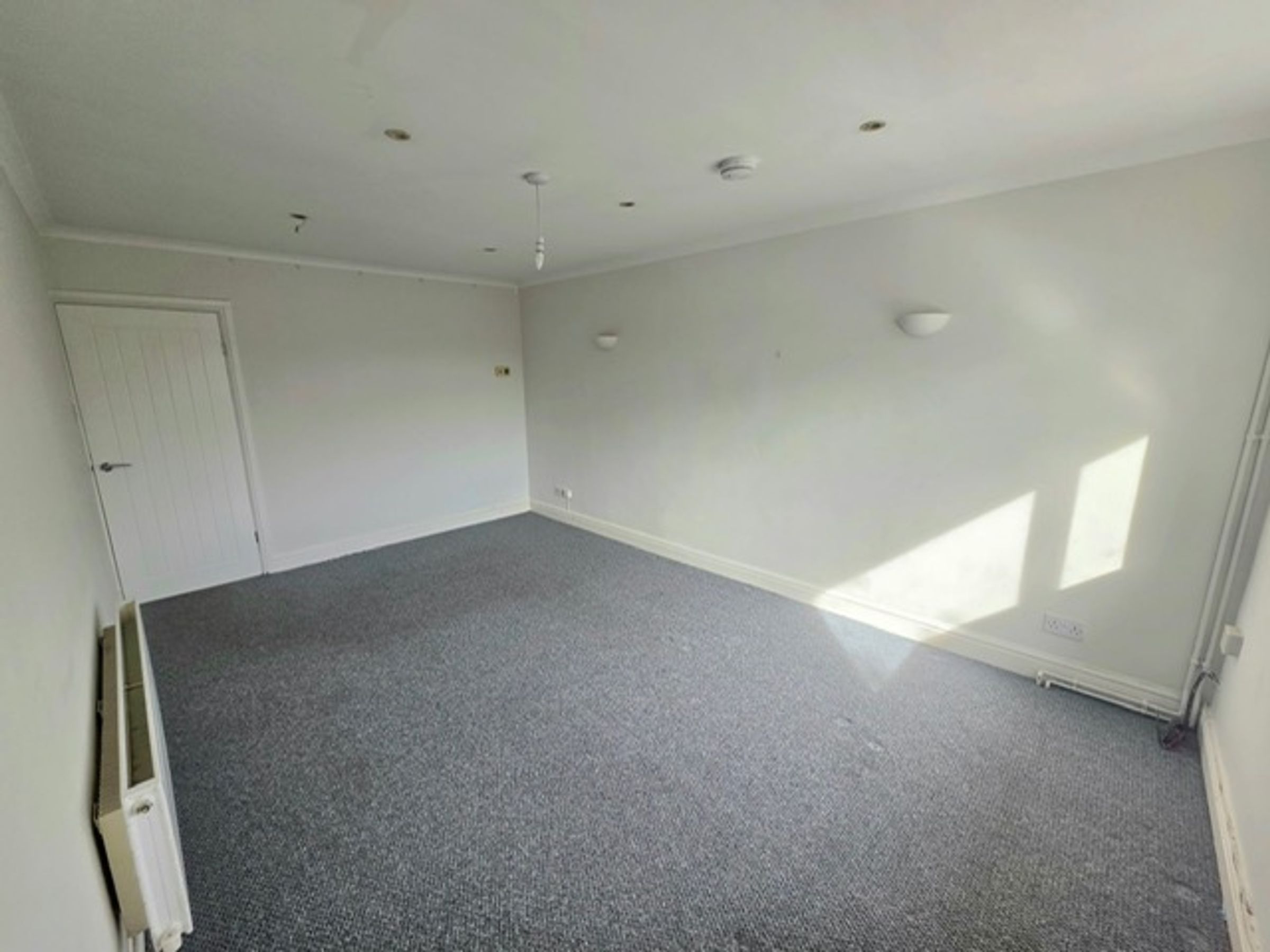 Flat Clarendon Road in Cardiff