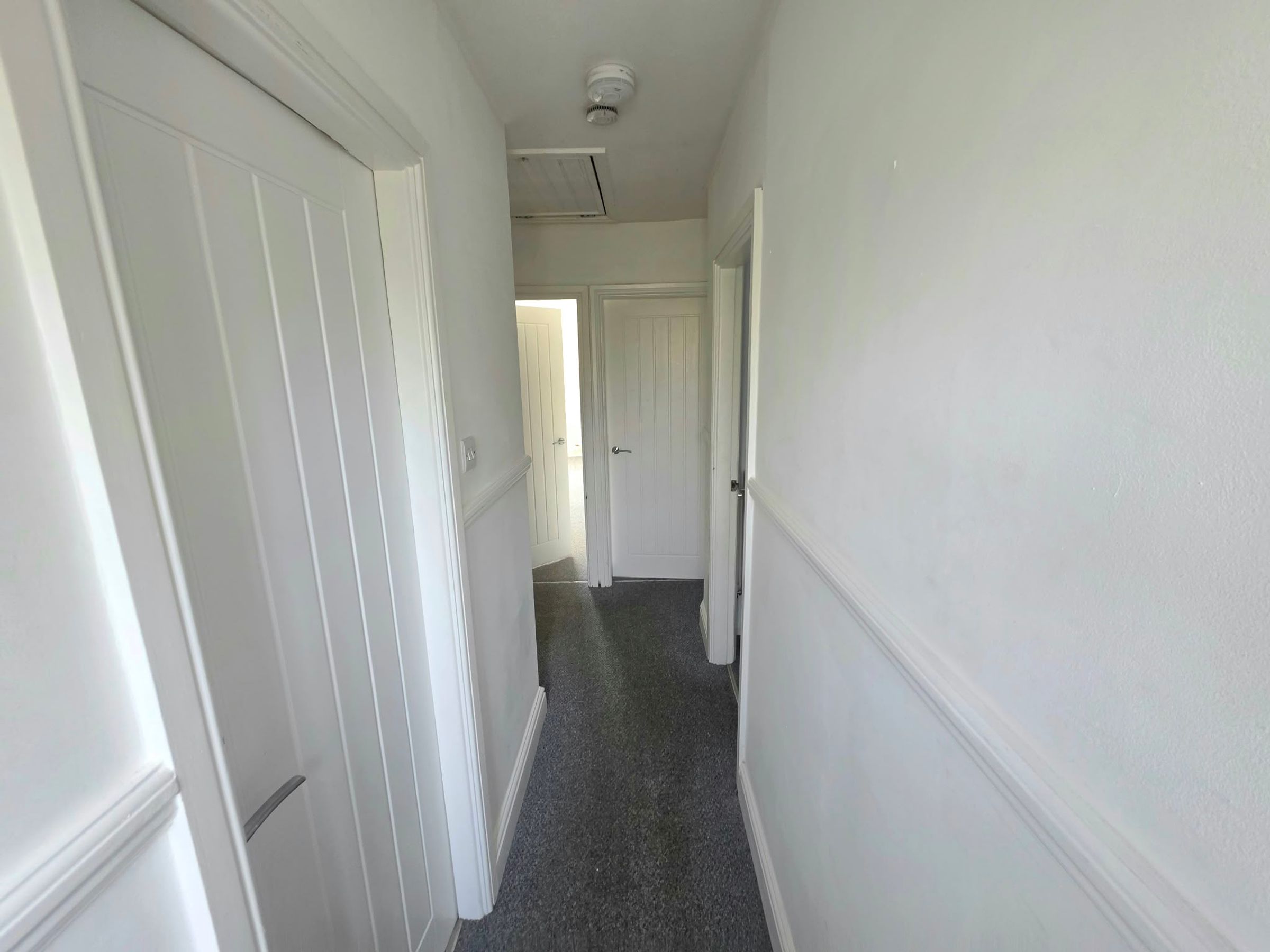 Flat Clarendon Road in Cardiff