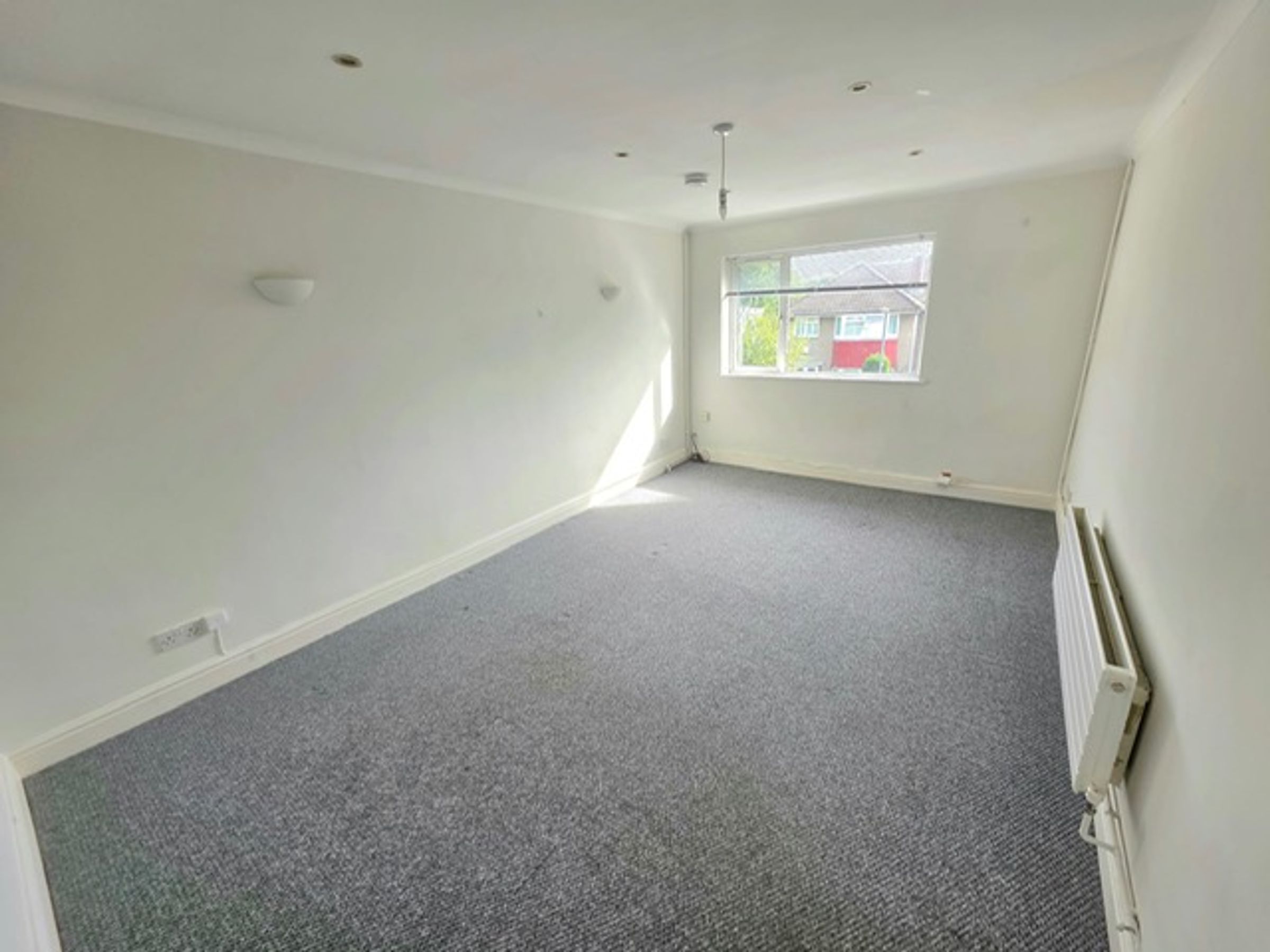 Flat Clarendon Road in Cardiff