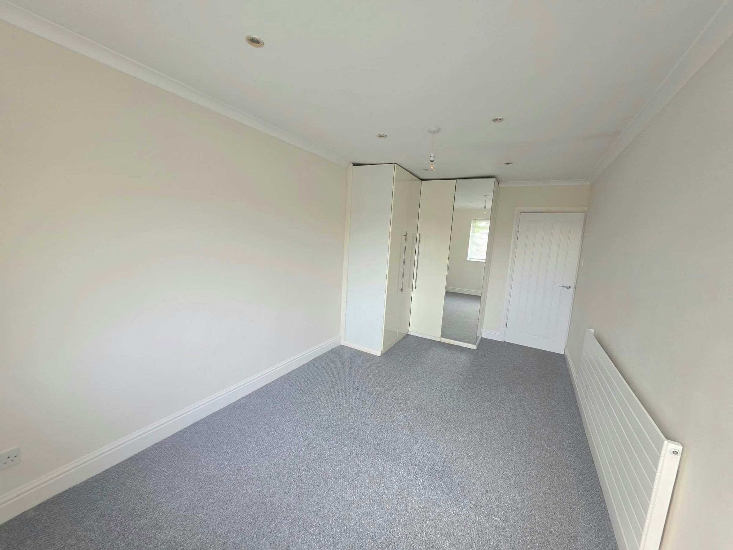 Flat Clarendon Road in Cardiff