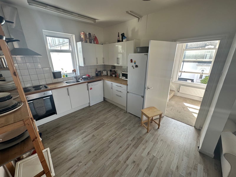 Room Brodrick Road in Greater London