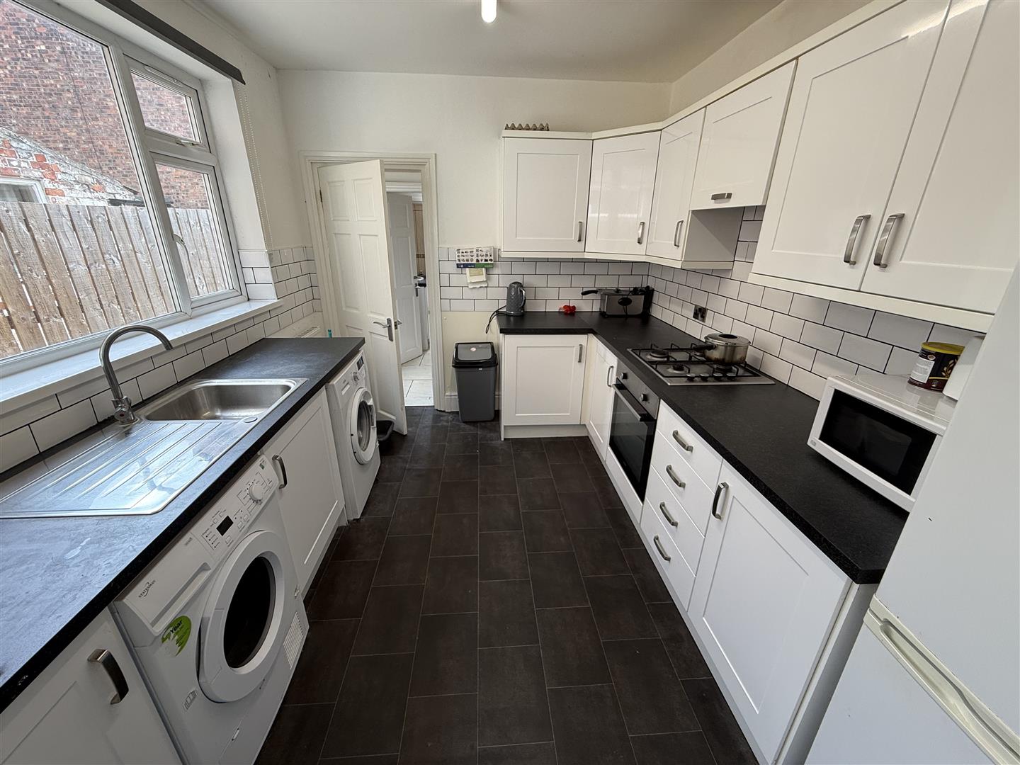 Room Ventnor Street in Hull