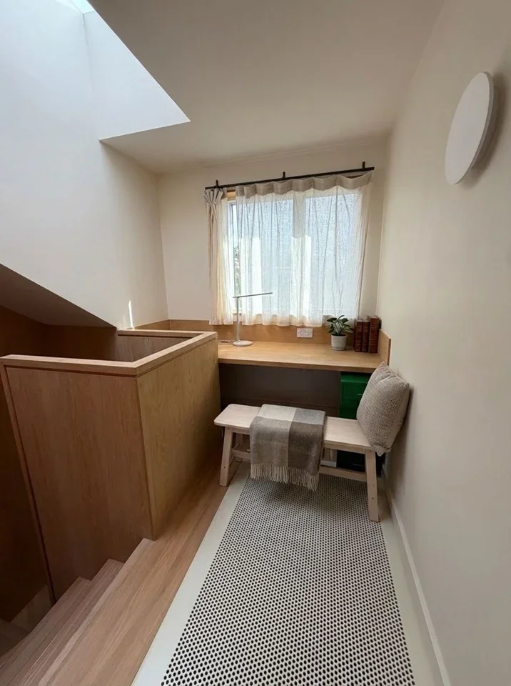 Room Stuart Road in Greater London