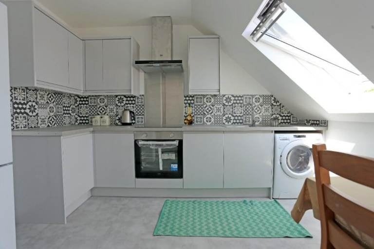Room Whalebone Lane North in Greater London