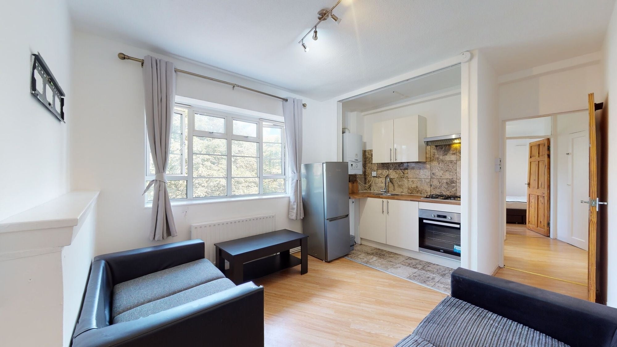 Flat Penfold Street in City of Westminster