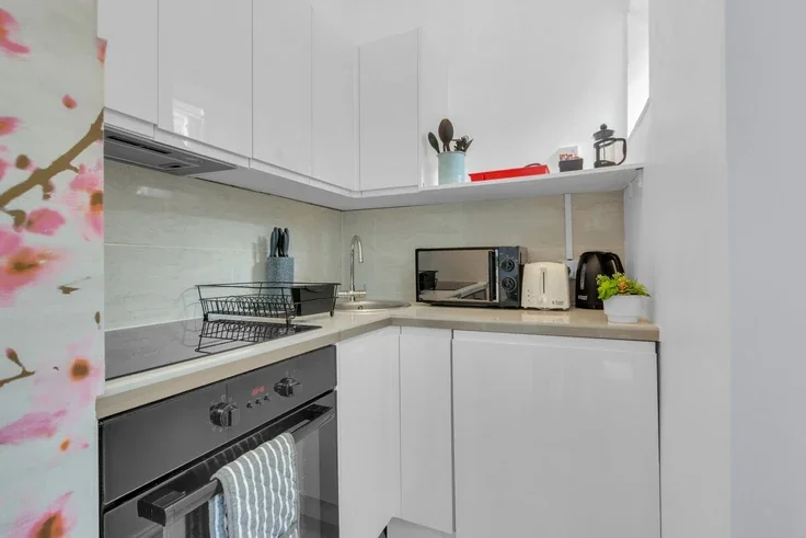 Flat Lena Gardens in Greater London