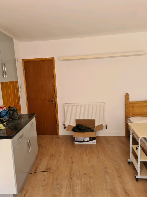 Flat Essex Road in Greater London