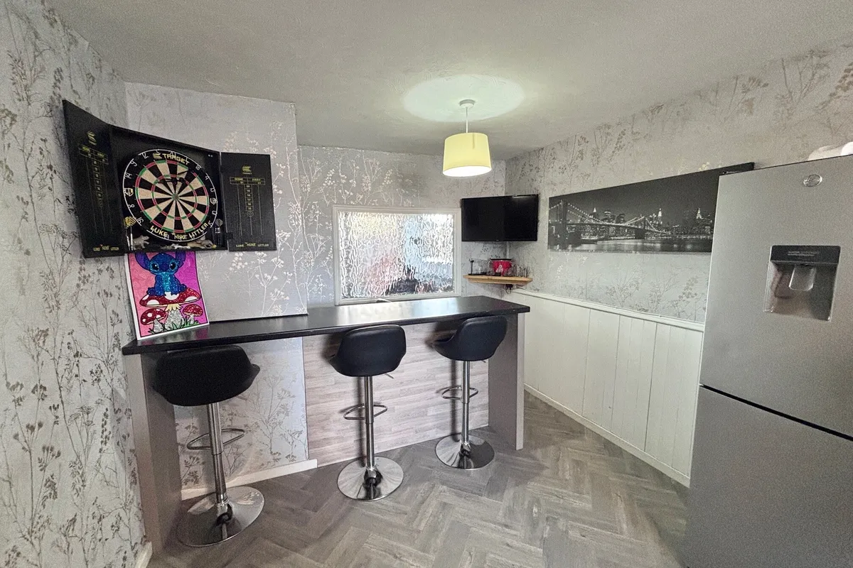 House Kimmeridge Close in Hull