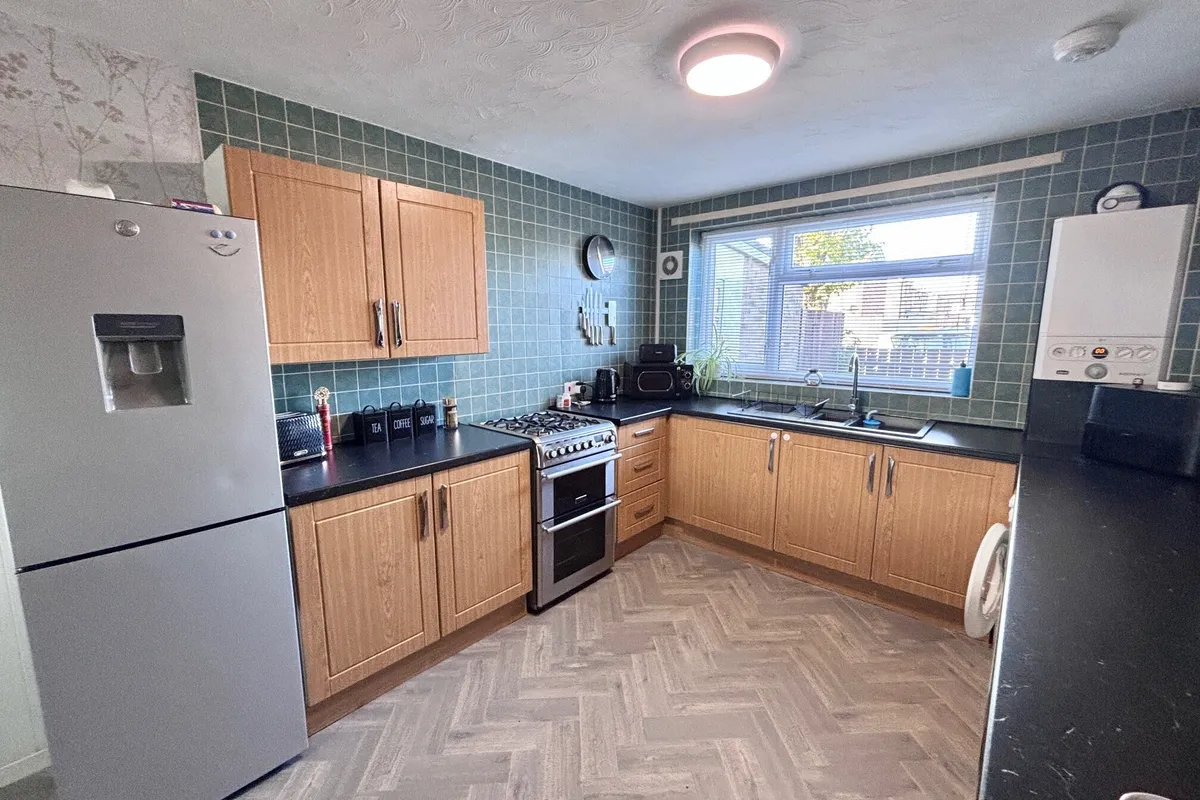 House Kimmeridge Close in Hull