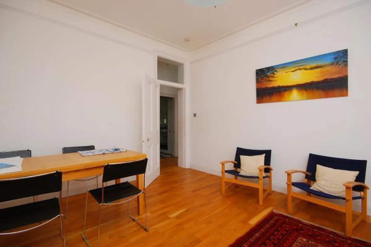 Flat Ridgmount Gardens in Greater London
