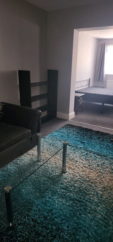 Room Boyn Valley Road in Maidenhead