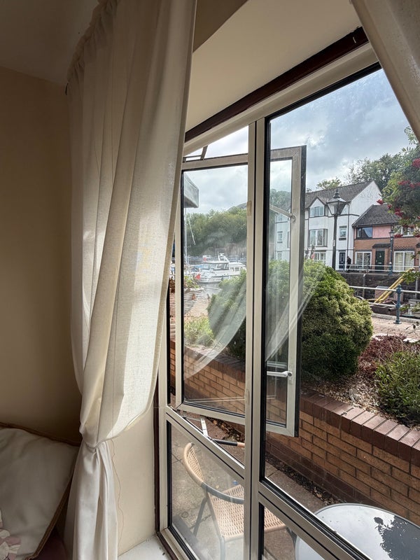 Room Llwyn Passat in Penarth