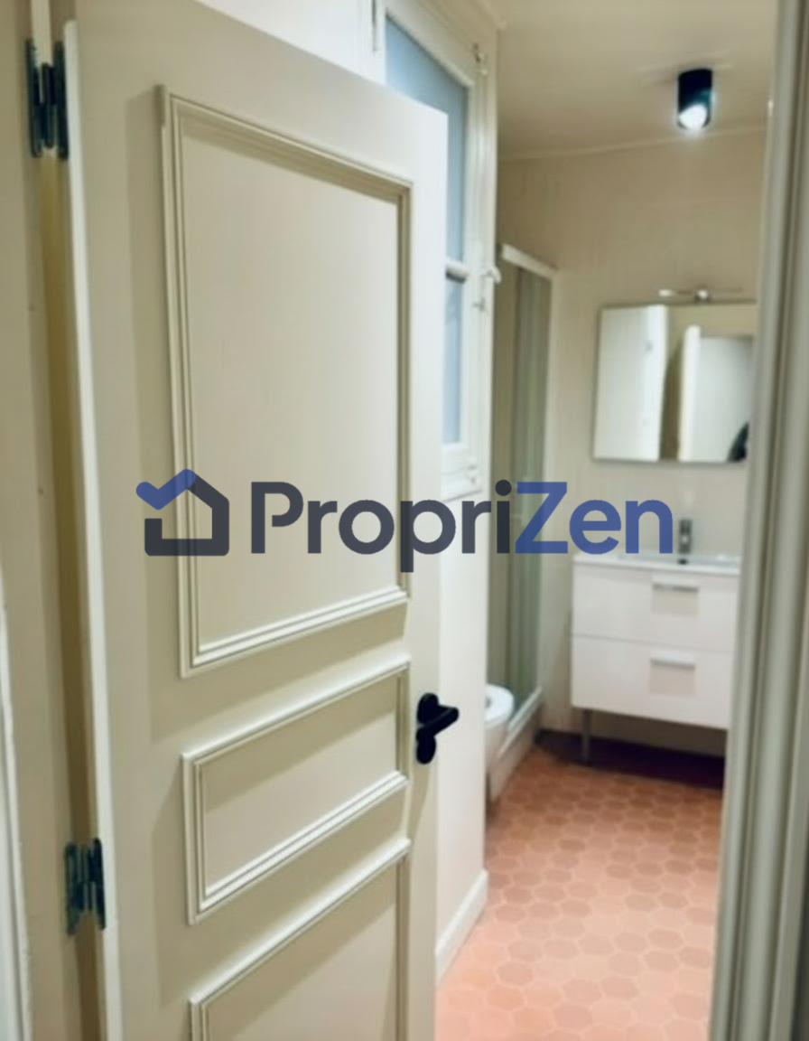 Appartement Impasse de Lévis à Paris