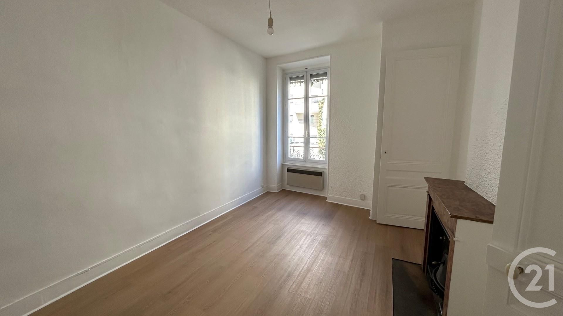 Flat Cours Tolstoï in Villeurbanne