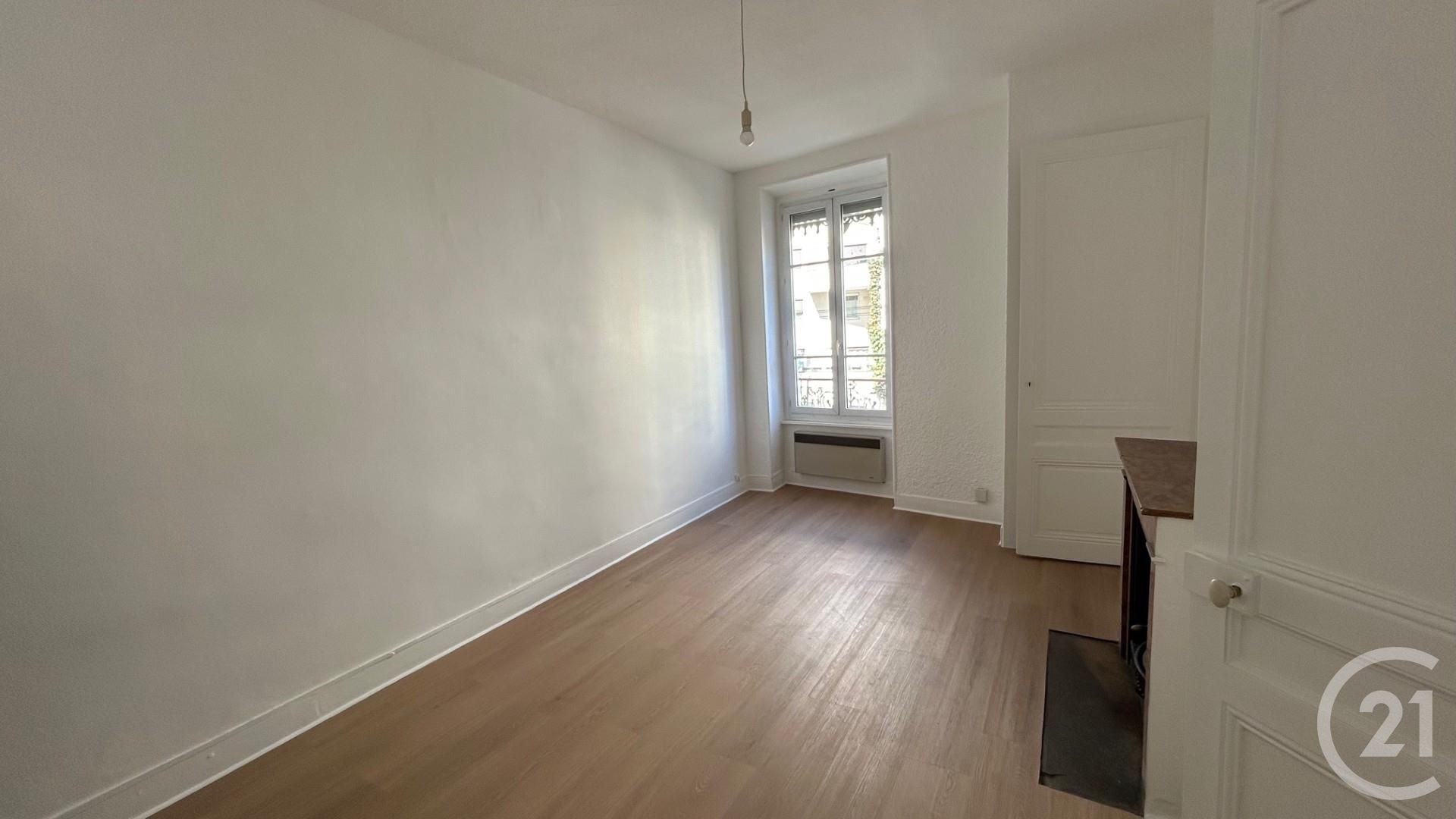 Flat Cours Tolstoï in Villeurbanne
