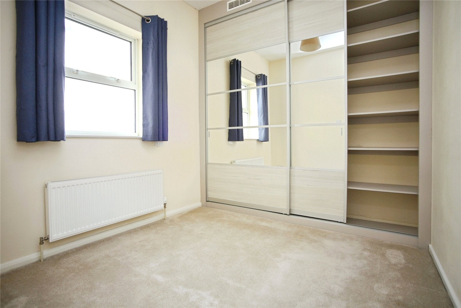 Flat Saint Georges Road in Cheltenham