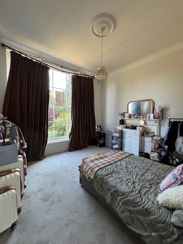 Room The Paragon in Greater London