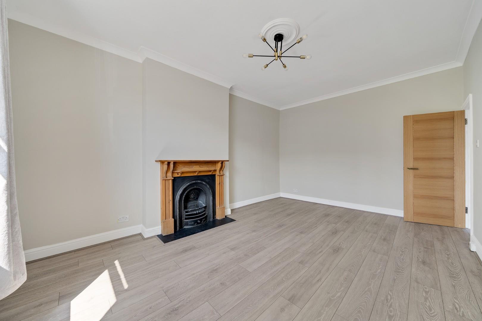 Flat Myddleton Road in Greater London