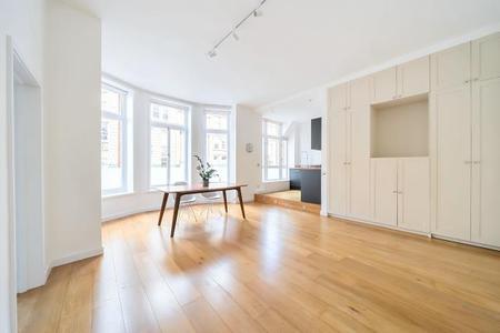 Flat Pembridge Villas in Greater London