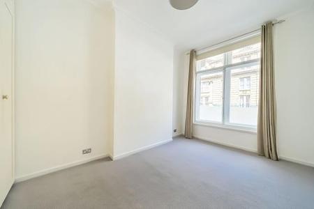 Flat Pembridge Villas in Greater London