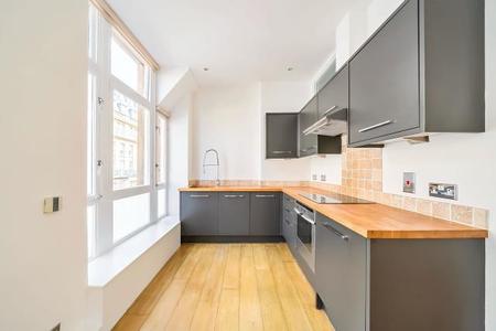 Flat Pembridge Villas in Greater London