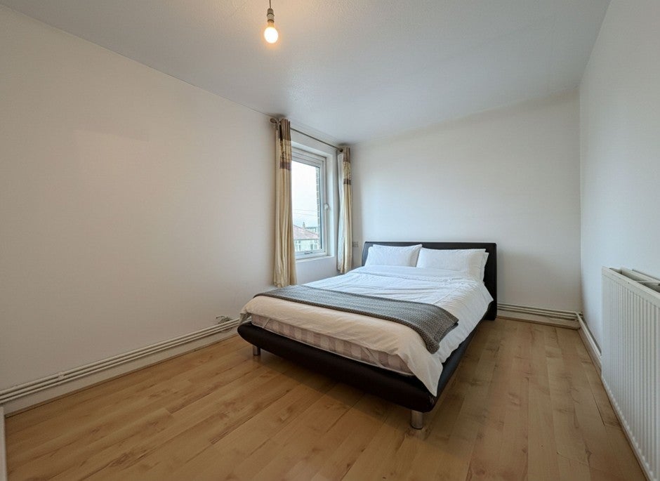 House Hilton Close in Greater London