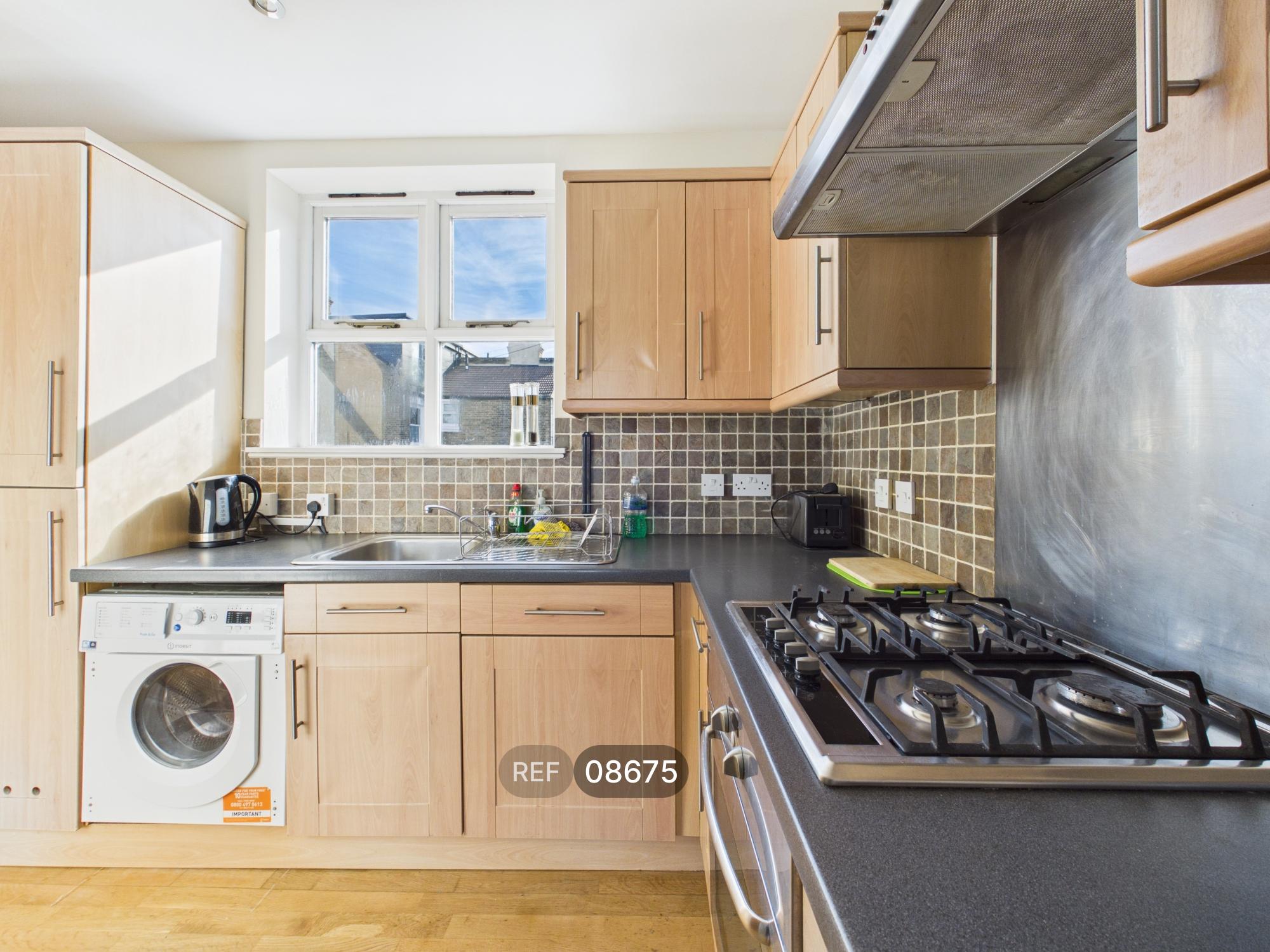 Flat Linom Road in Greater London