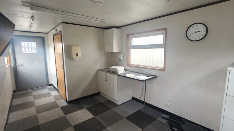 Room Pool Road in Nuneaton and Bedworth