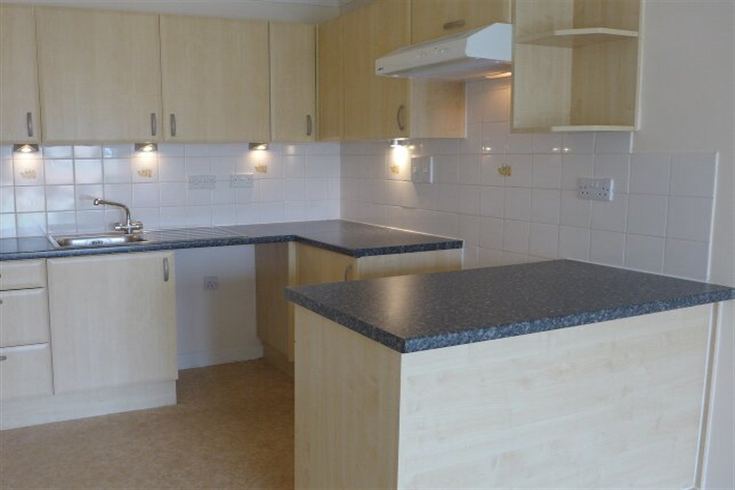 Flat Lansdowne Road in Bournemouth