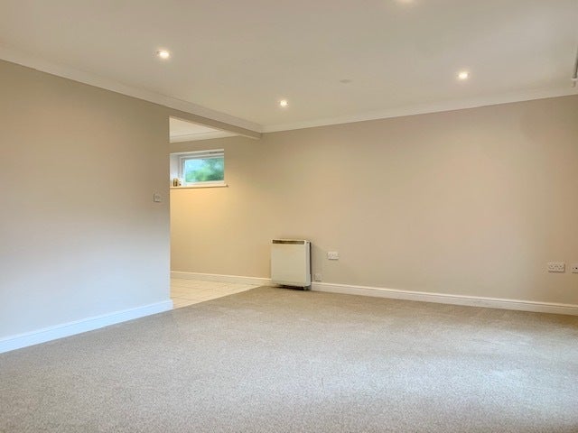 Flat Julian Road in Rushcliffe