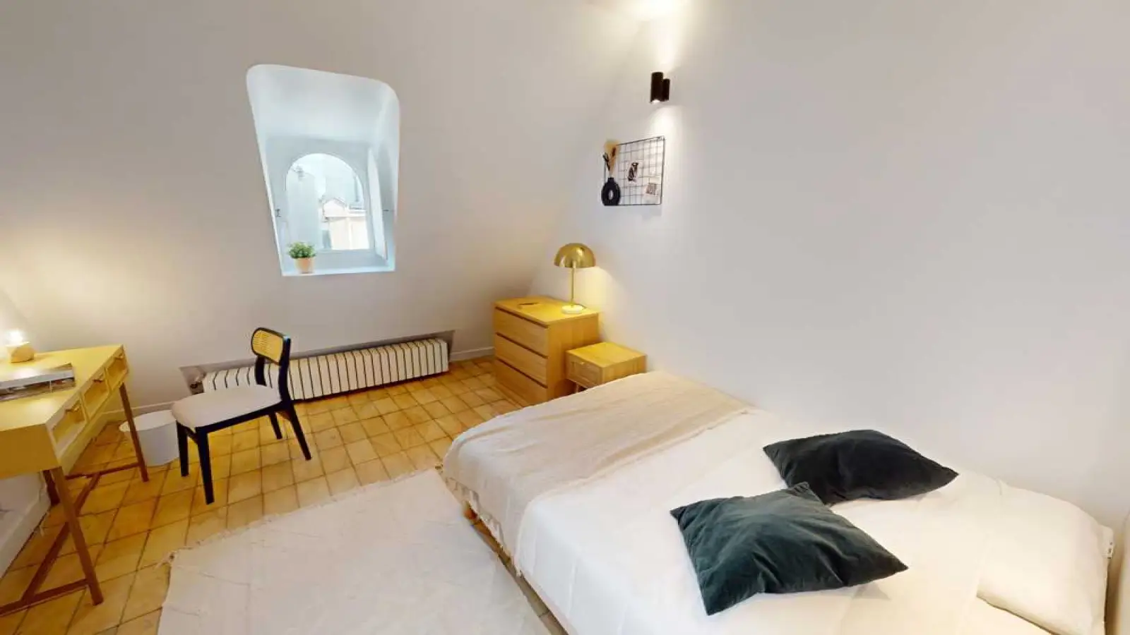 Chambre Rue de Miromesnil à Paris