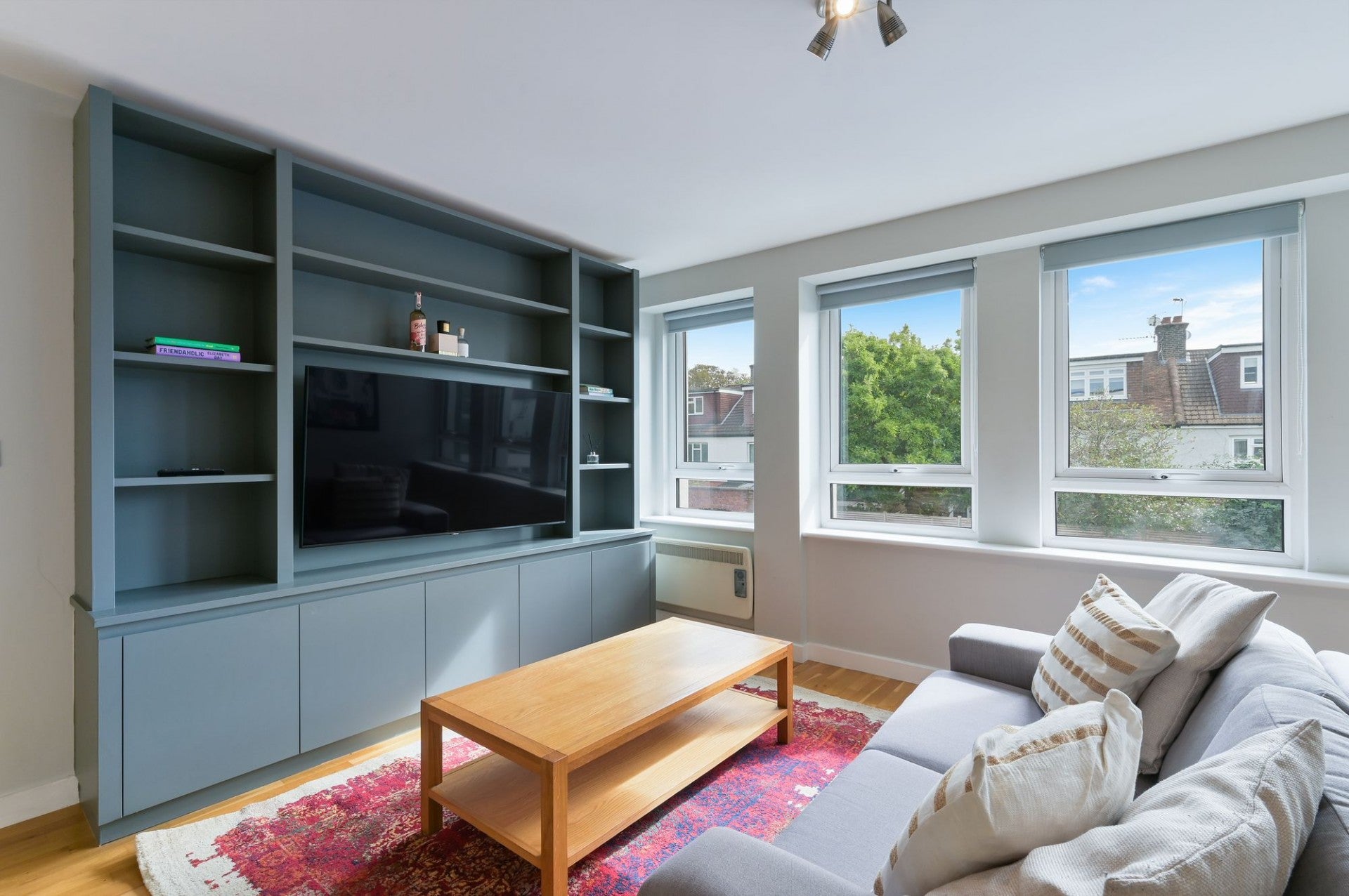 Flat Heath Road in Greater London
