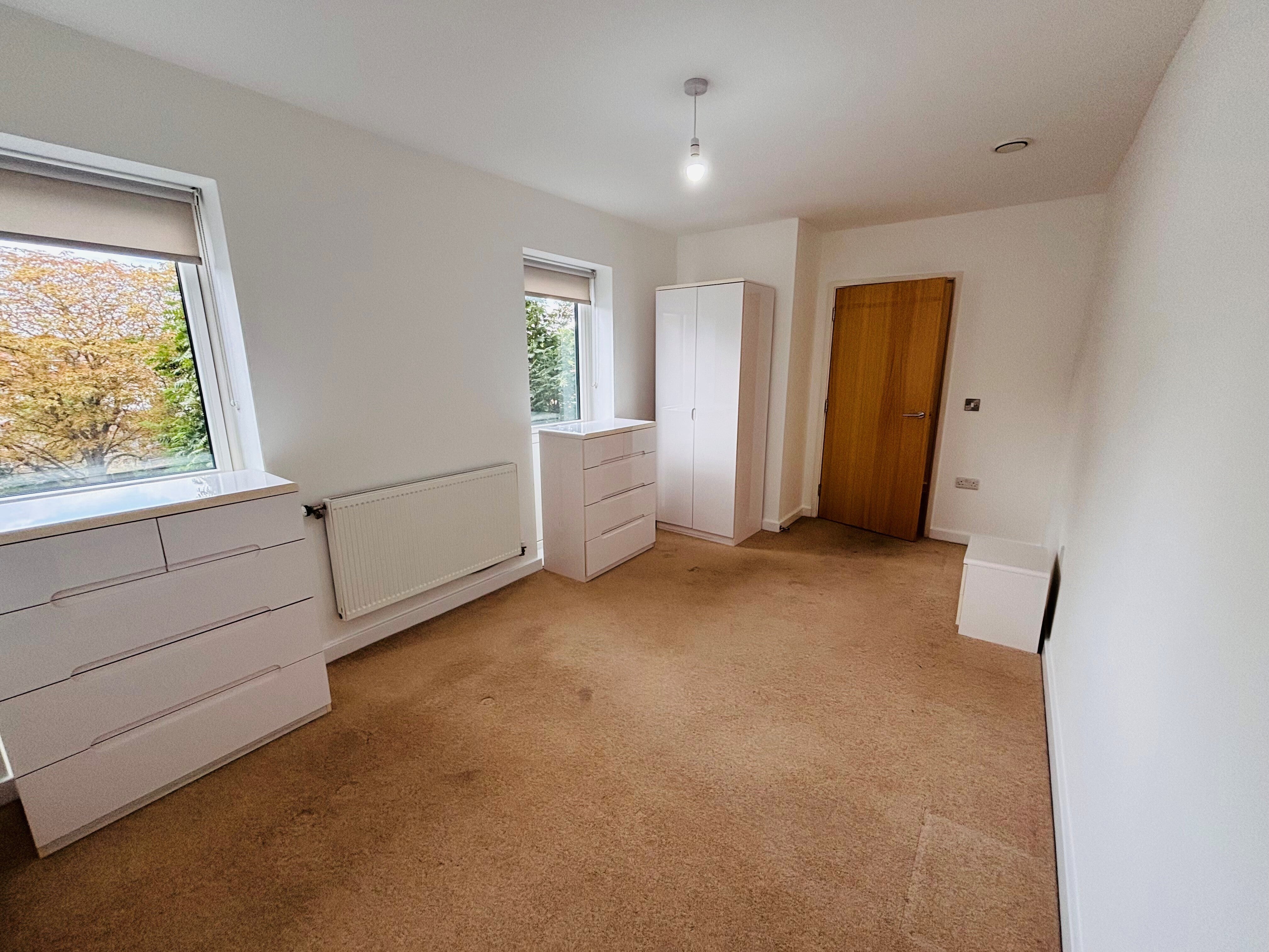 Flat Pevensey Avenue in Greater London