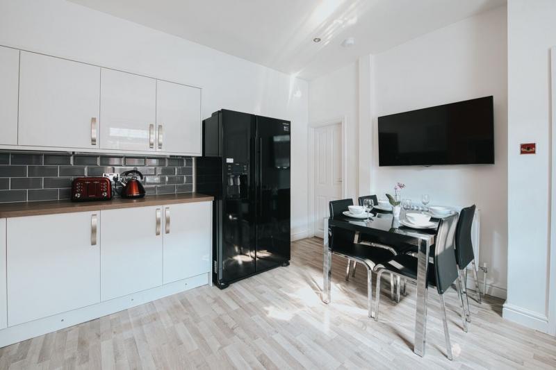 Flat Branksome Place in Leeds