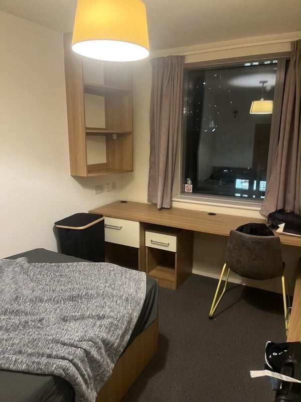 Room Pocock Street in Greater London