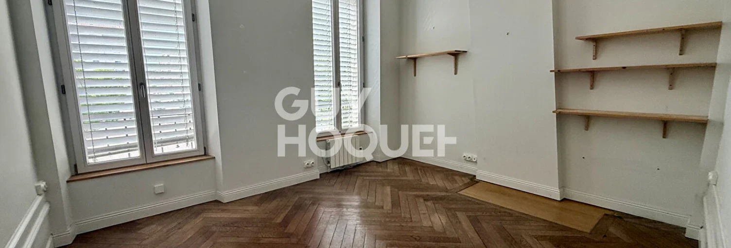 Flat Place Jules Guesde in Lyon