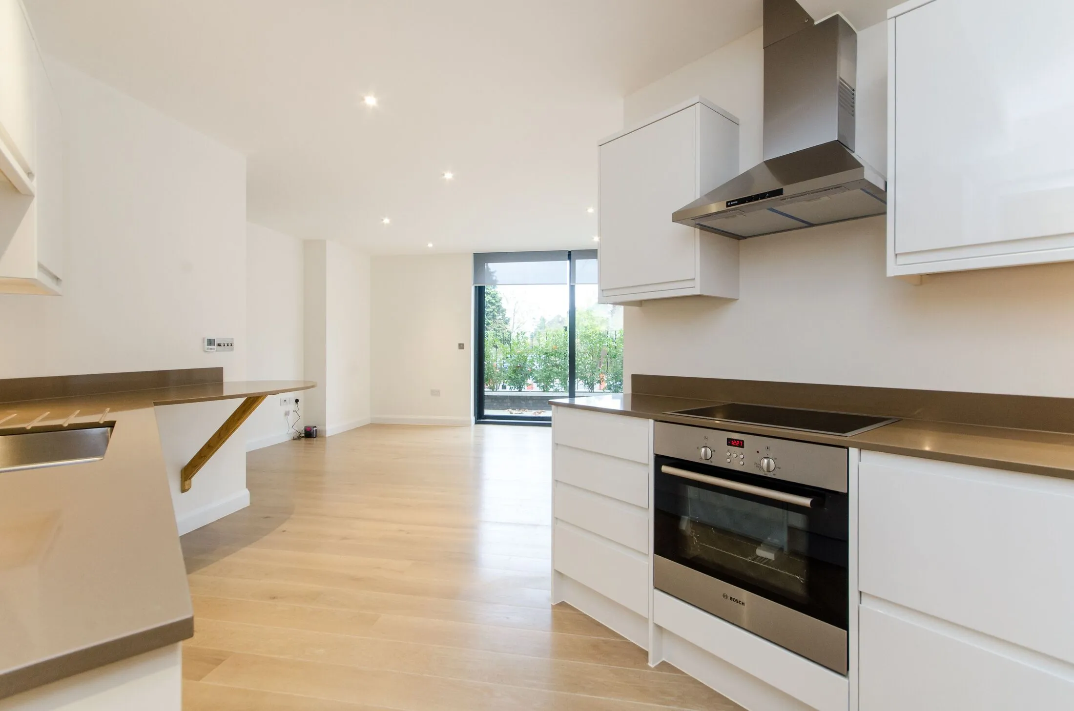 Flat Leopold Road in Greater London