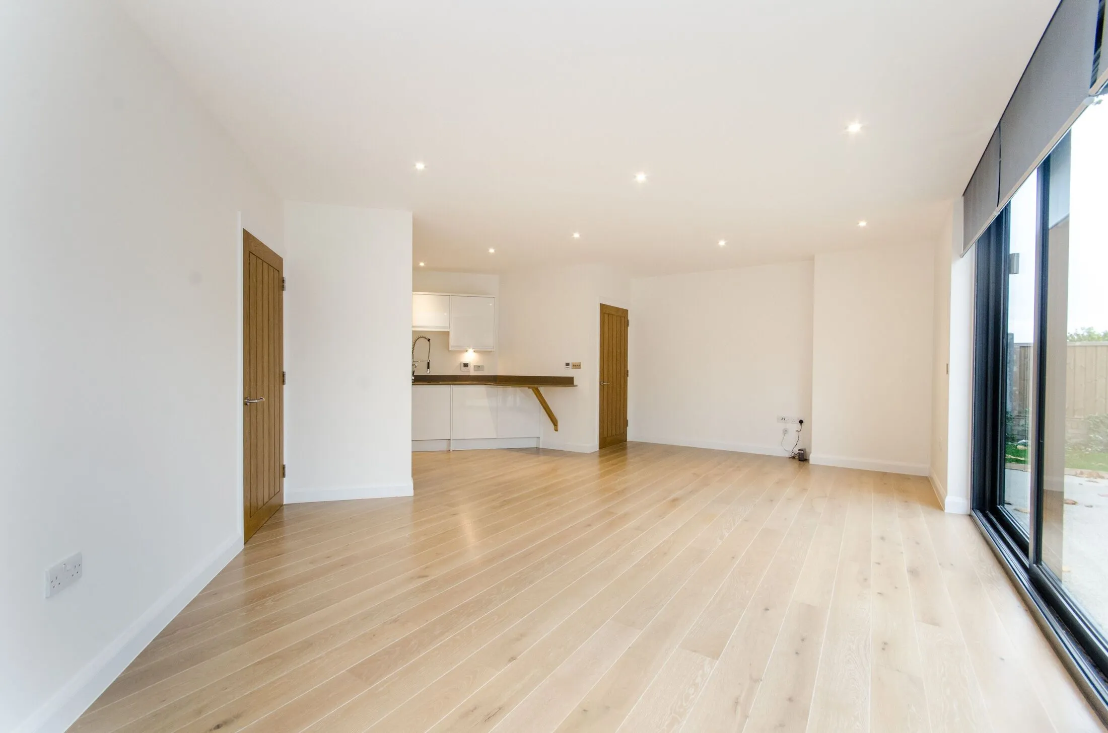 Flat Leopold Road in Greater London