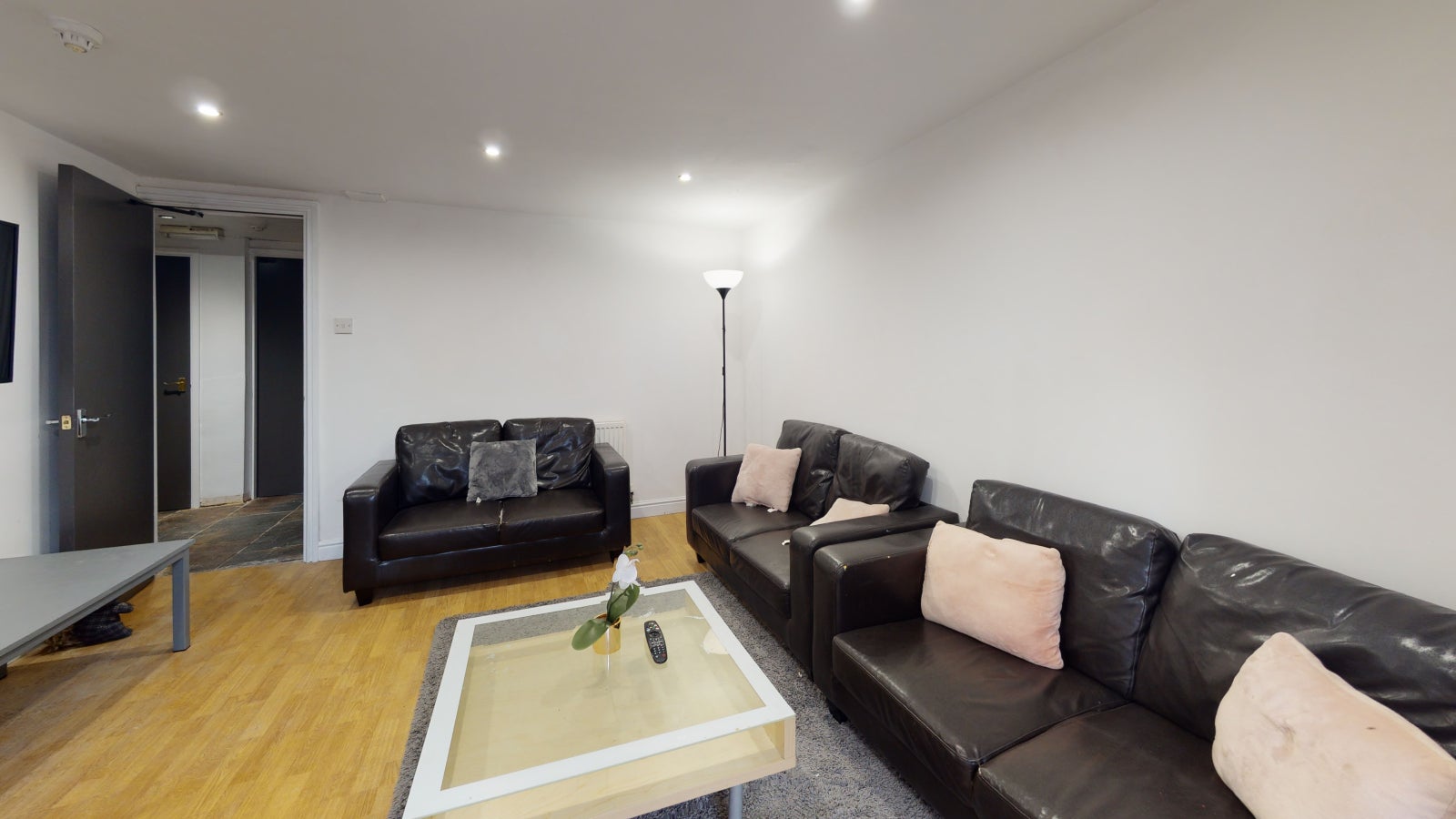 House Brudenell Grove in Leeds