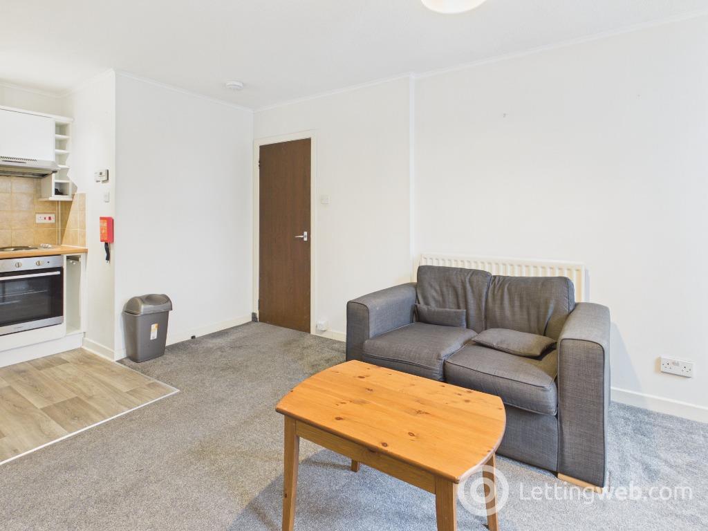Flat Murieston Road in City of Edinburgh