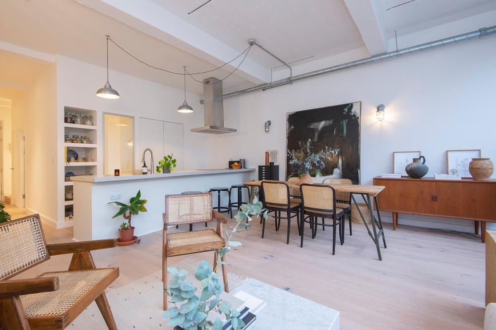 Flat Great Titchfield Street in City of Westminster