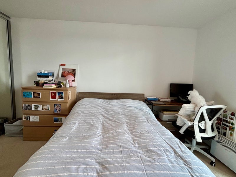 Room Booth Road in Greater London
