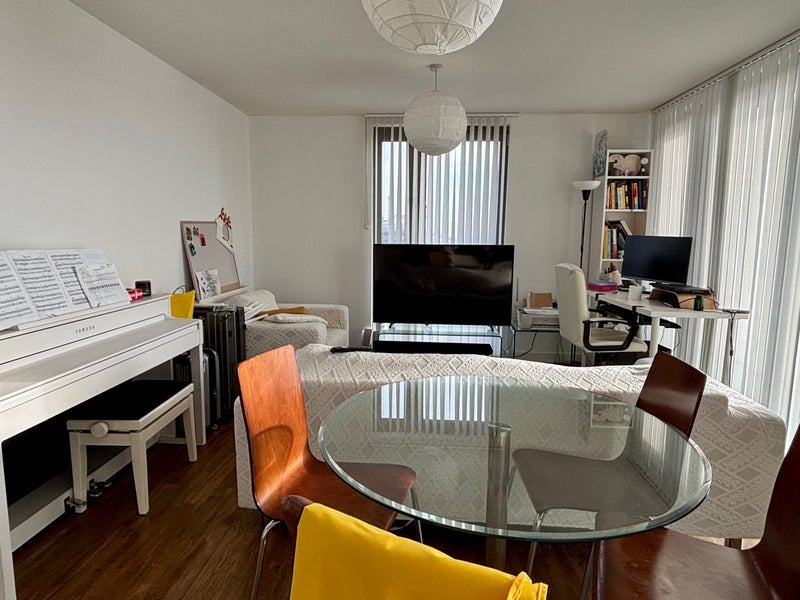 Room Booth Road in Greater London