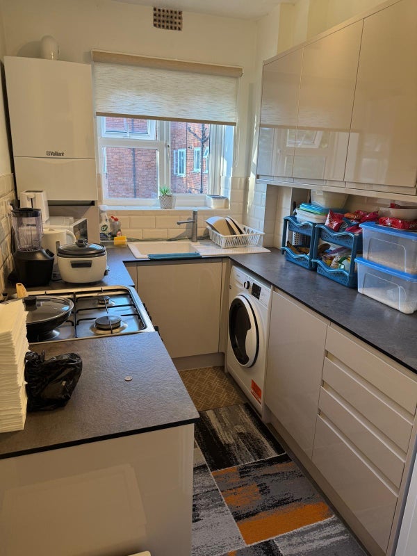 Room Graywood Court in Greater London