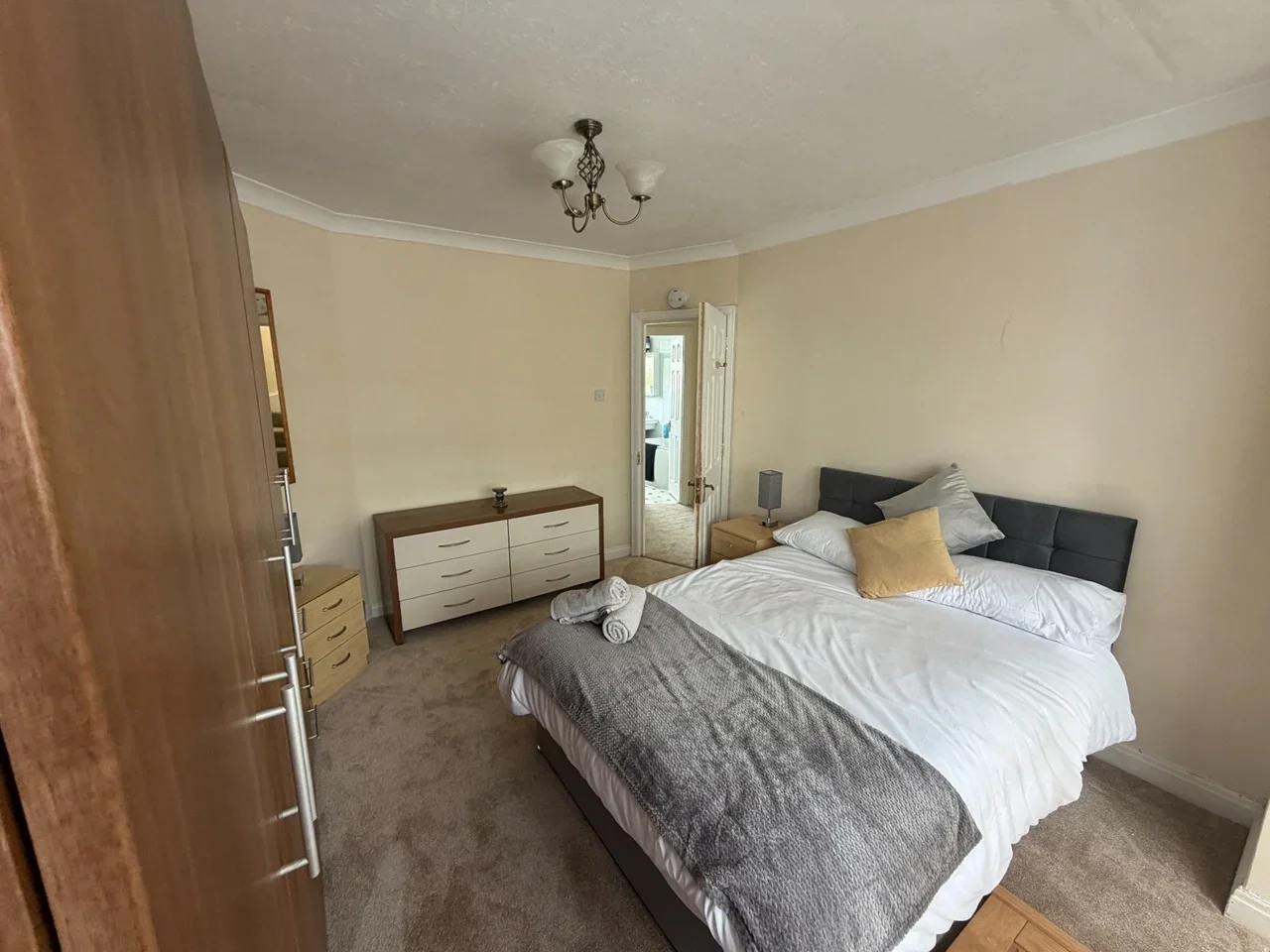 House Hartland Way in Greater London