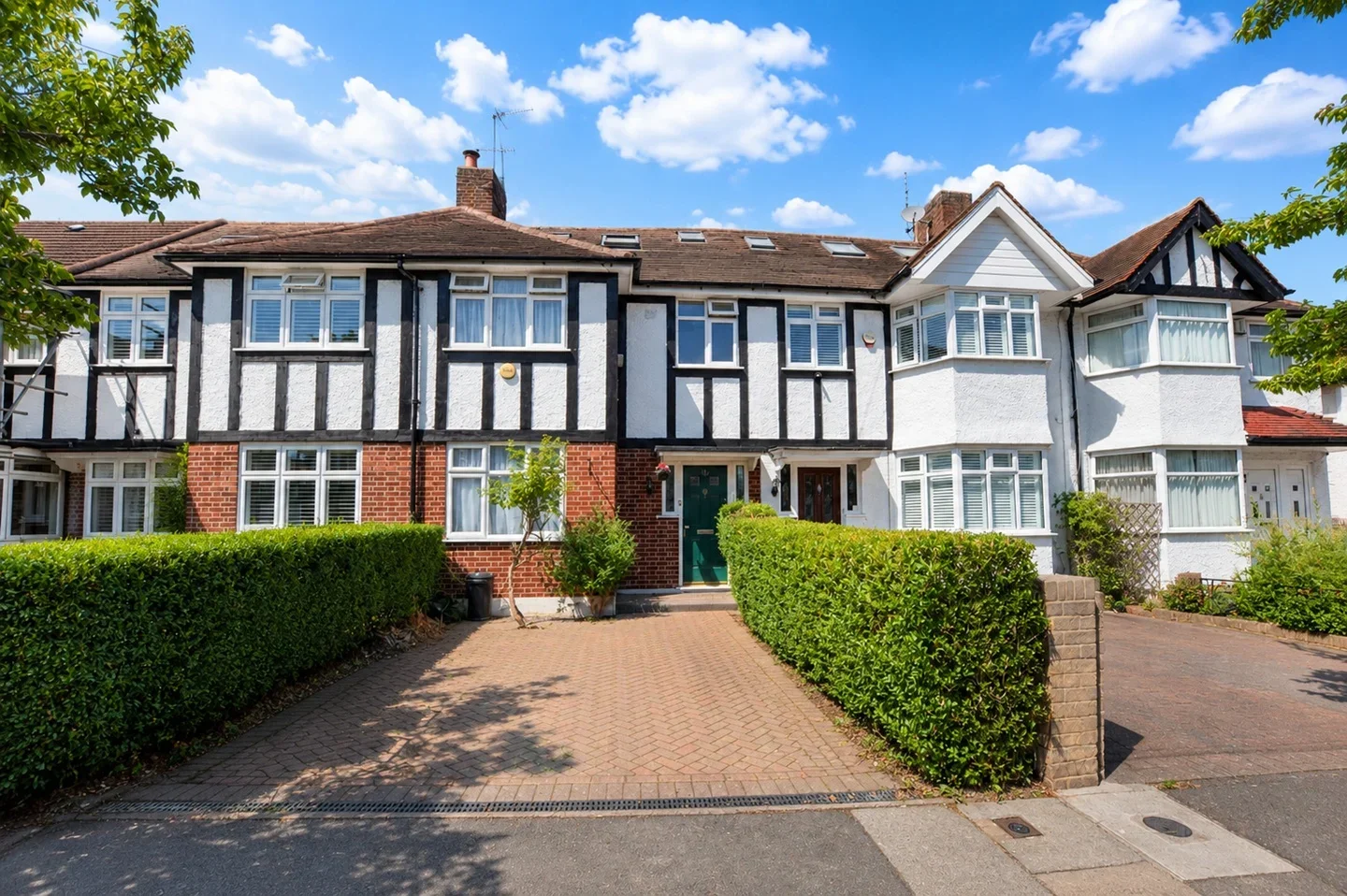 House Hartland Way in Greater London