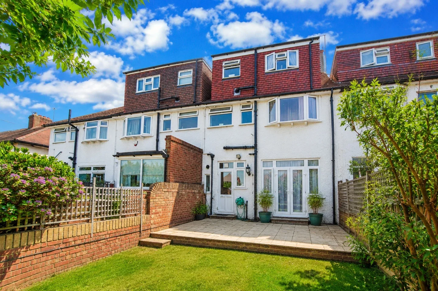 House Hartland Way in Greater London