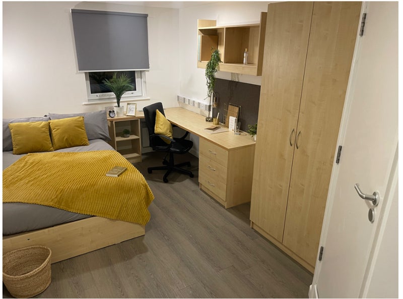 Room St Peter's Street in Nottingham